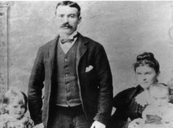 James-Connolly-and-family-1895