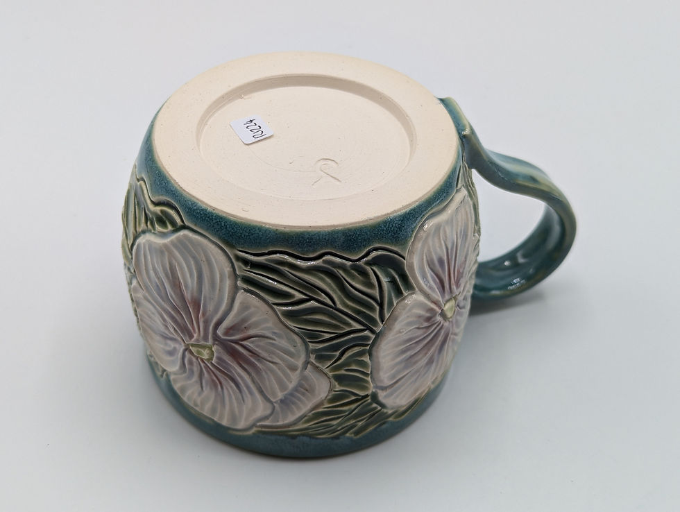 Thumbnail: Pale purple pansy round mug