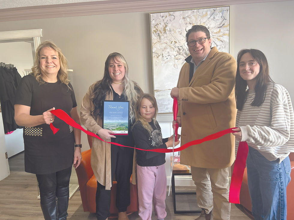 From left, Mary Lee Prior, Mackenzie McIntyre, Ava McIntyre - Steen, Robert Snow, and Aiyana Thompson. Photo Lorna Hamilton