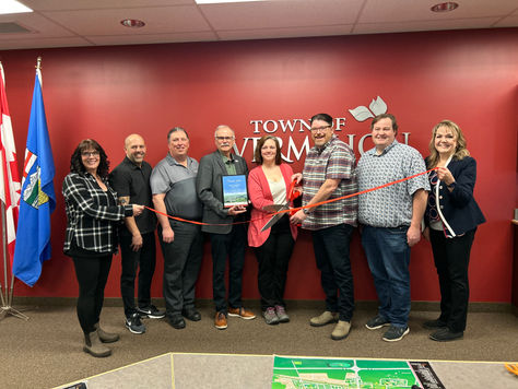 Uncut Diamond Quilting Ribbon Cutting And Plaque Presentation