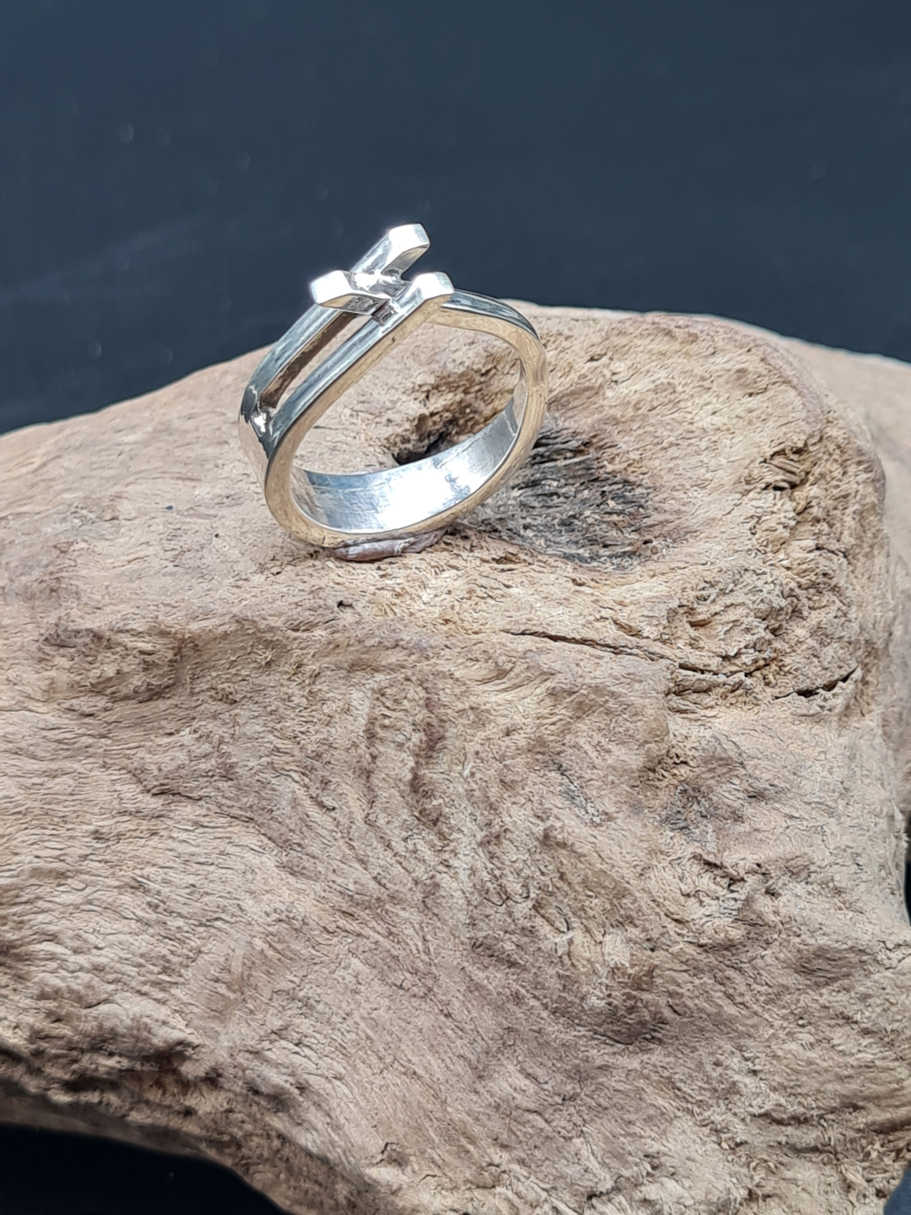 Brutalist Ring