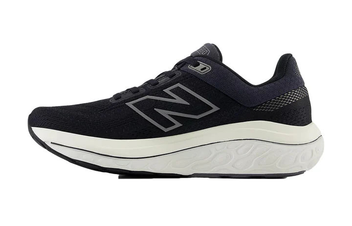 Thumbnail: Women's New Balance 860v14