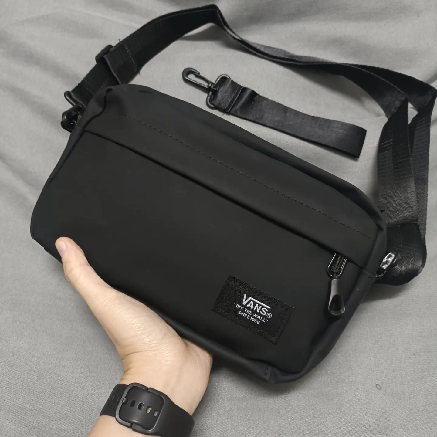 Vans 2in1 Sling/Clutch WaterproofBag