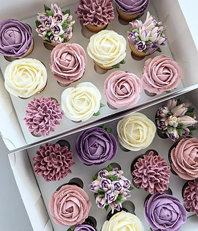 floral cupcakes4.jpg