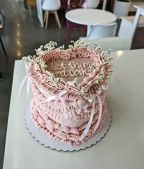 pink vintage cake.jpg