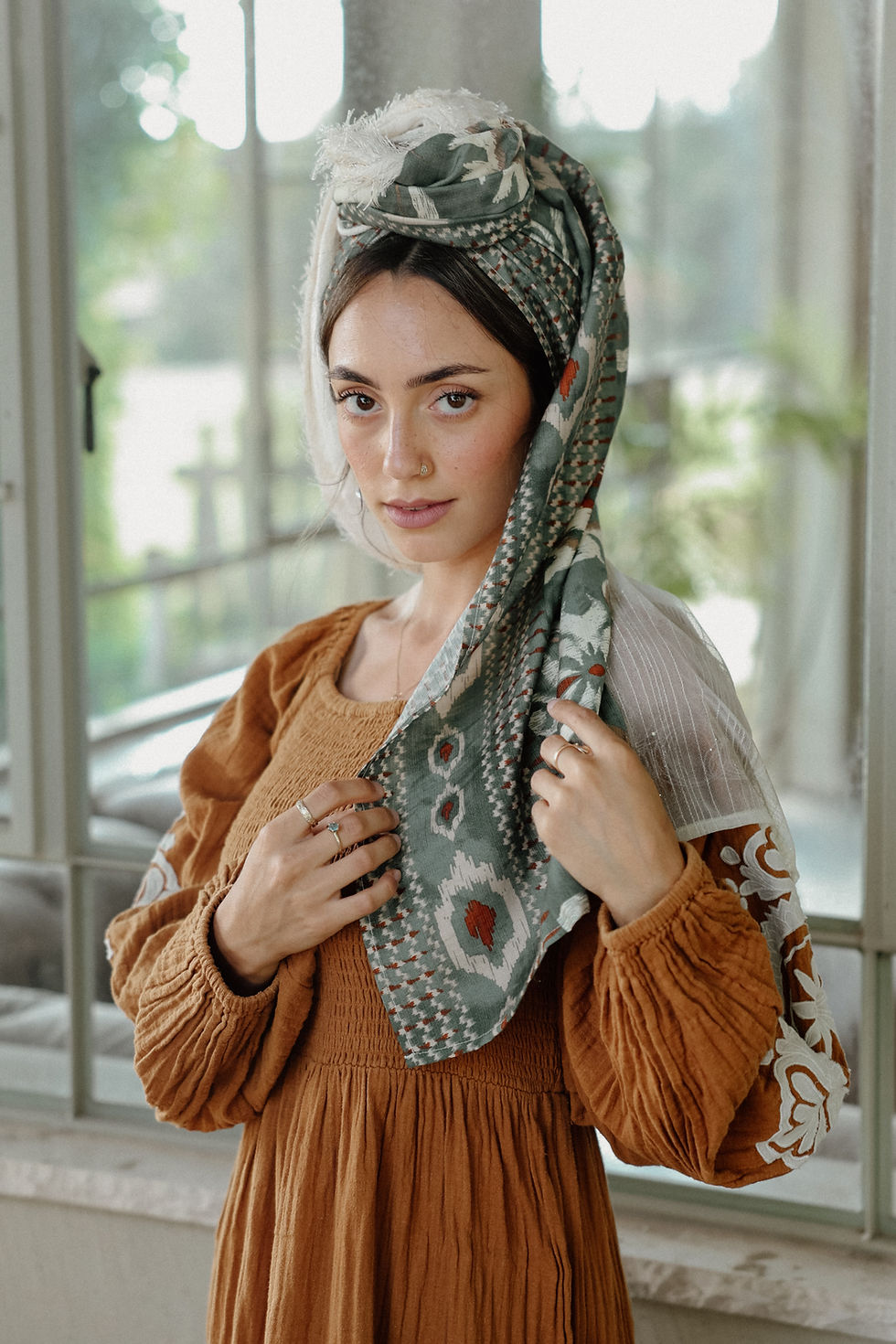 תמונה ממוזערת: מטפחת LUCY