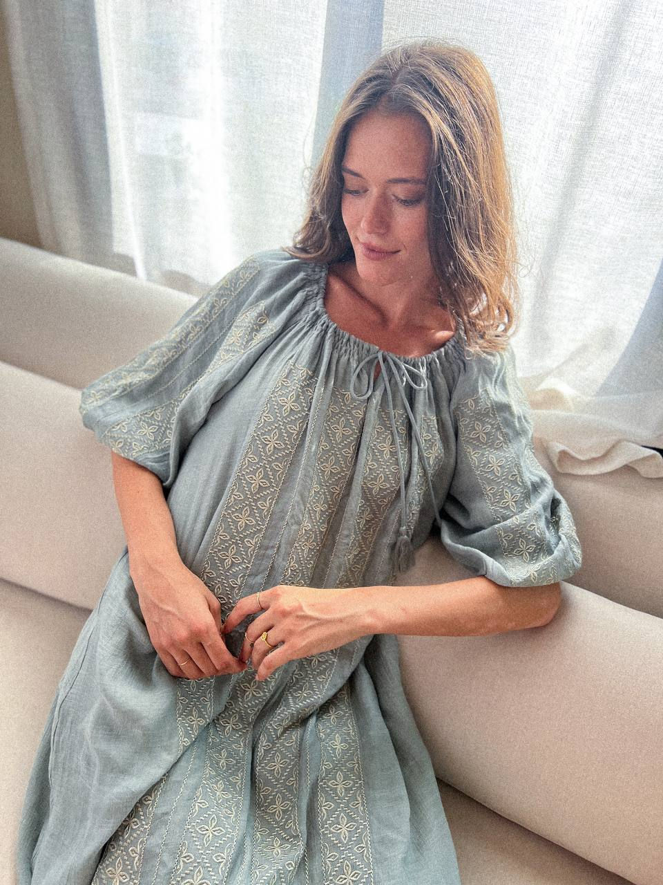 שמלת עדן | מנטה אורך ברך