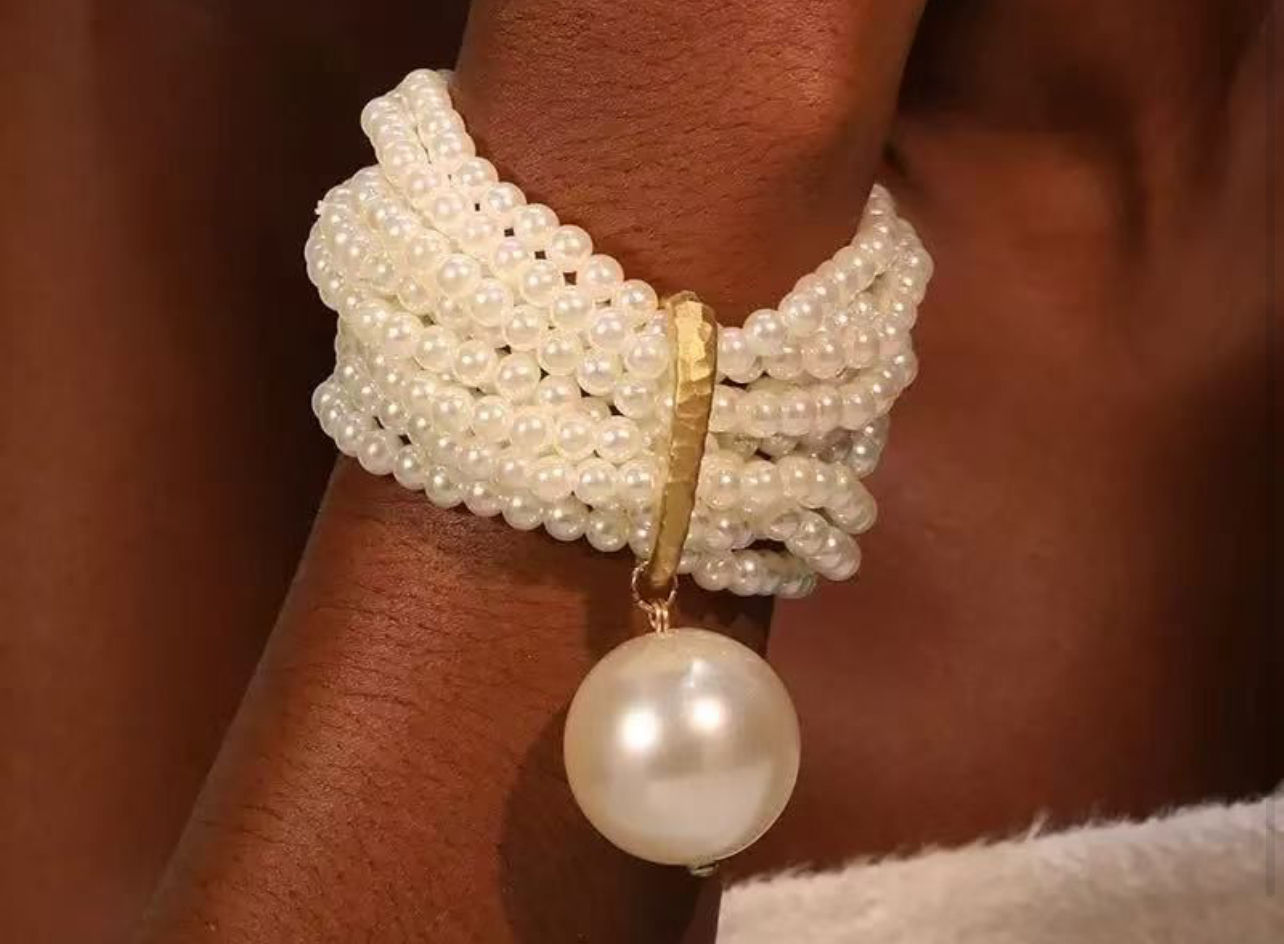 Diva pearl bracelet 