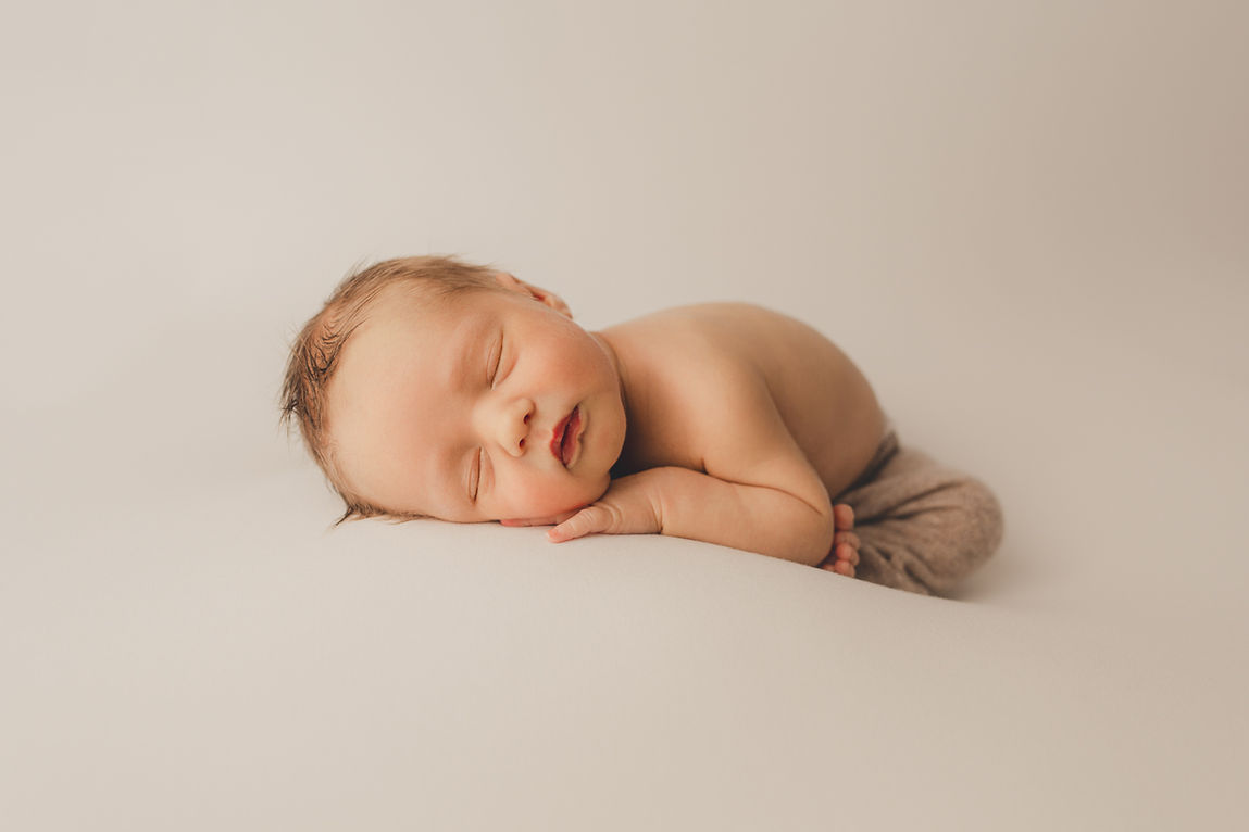 Neugeborenen Fotos Shooting München Newborn Fotograf