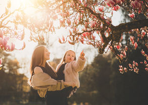 Mutter Tochter Familie Fotoshooting Frühling Magnolien München