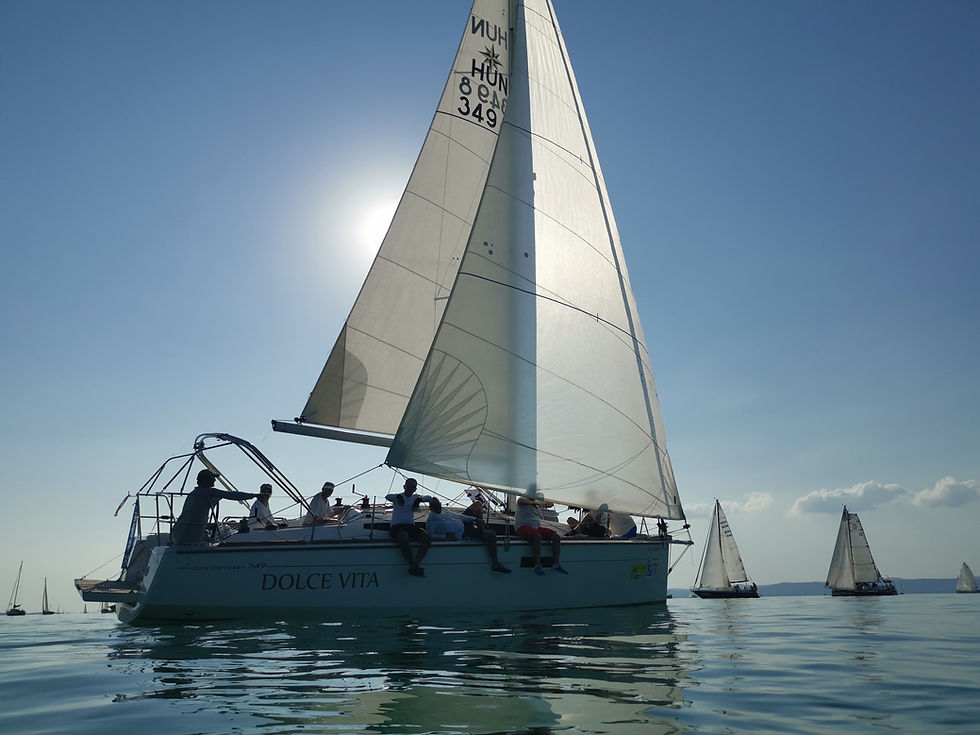 Vitorlázáshoz szükséges dolgok listája – mit vigyél magaddal a Balatonra?