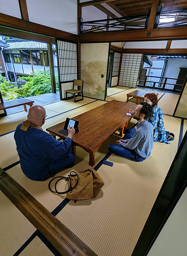 A deep dive into Zen in the company of a monk / Kyoto Zen Experience