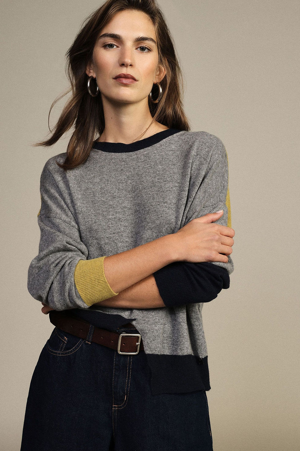 Thumbnail: Pull col rond colorblock asymétrique