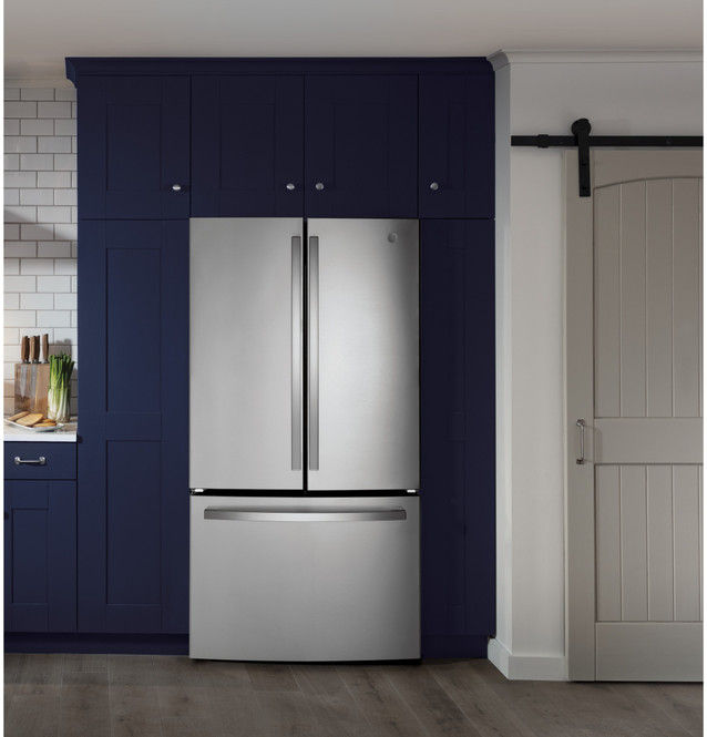 Miniatura: GE® ENERGY STAR® 27.0 Cu. Ft. Fingerprint Resistant French-Door Refrigerator