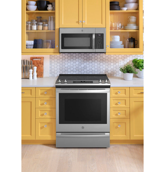 Thumbnail: GE® 30" Slide-In Electric Convection Range with No Preheat Air Fry