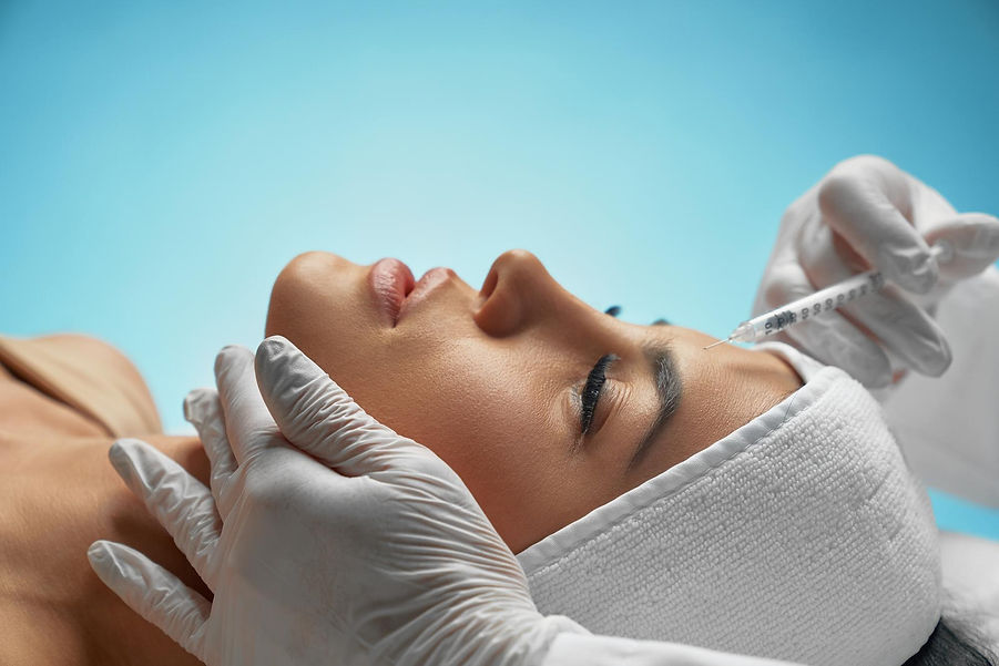 cosmetic-botox-injection-female-forehead_651396-832.jpg