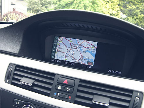 bmw%20navigation_edited.jpg