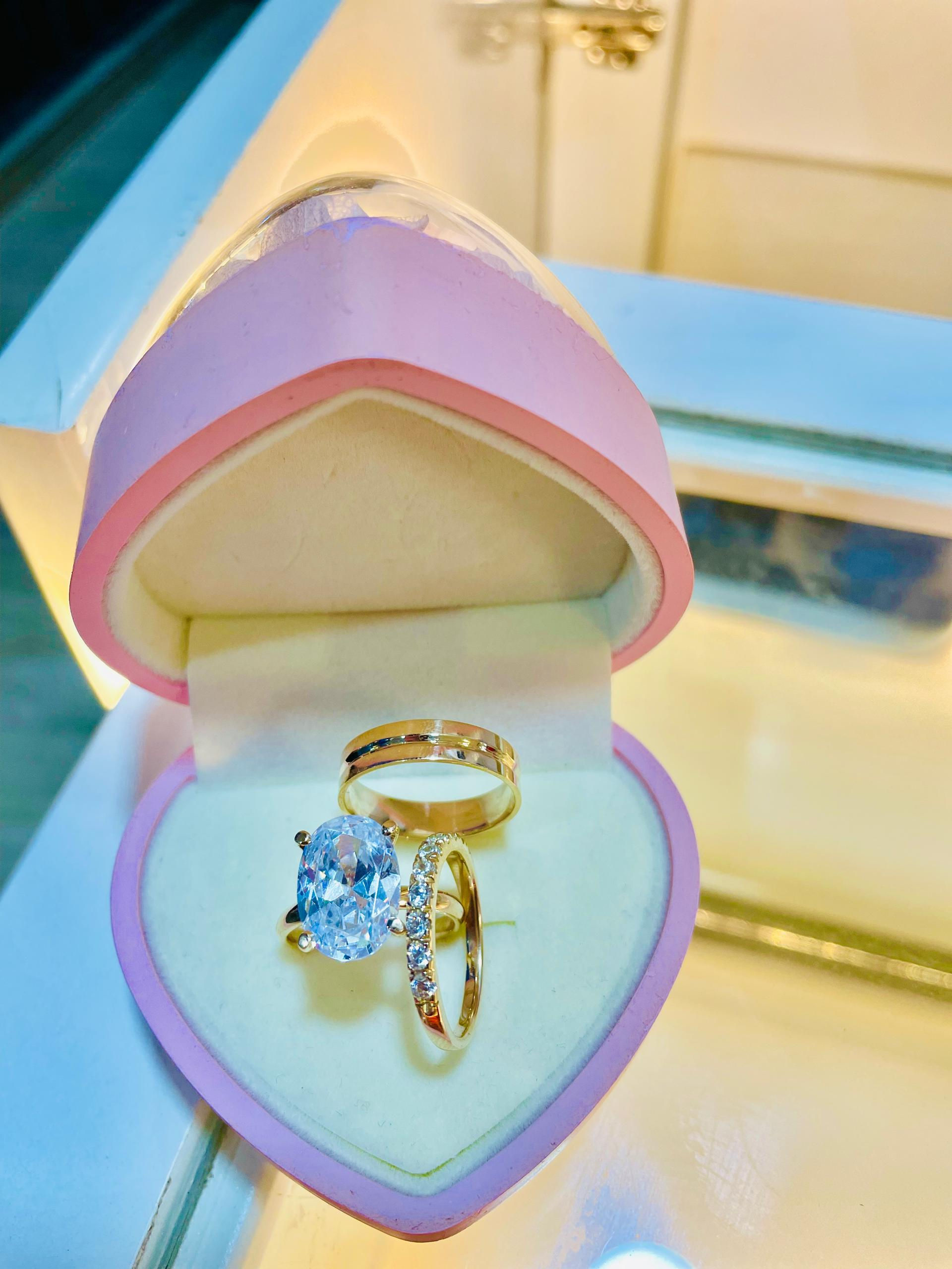 Couple Rings Set: 18K Yellow Gold