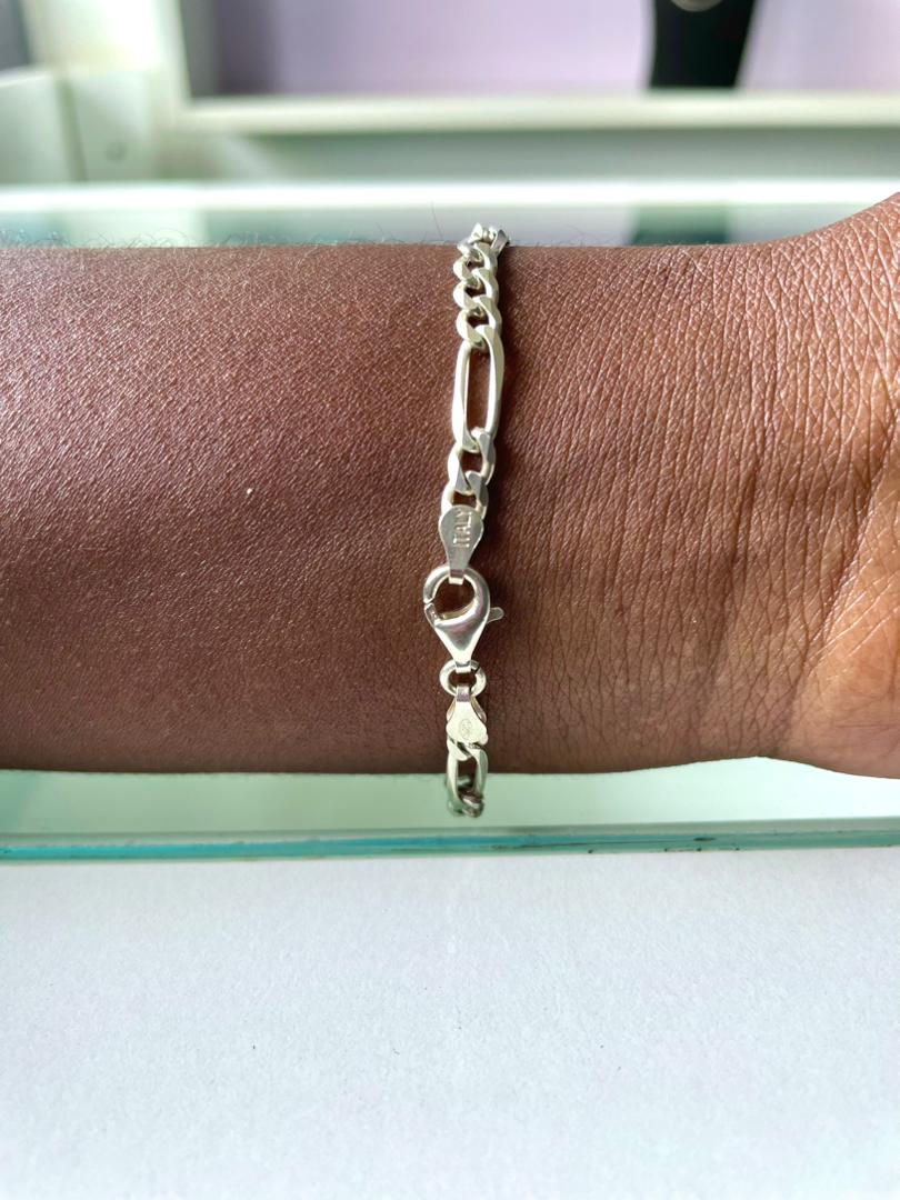 Thumbnail: Curb Link Identity Silver Bracelet 