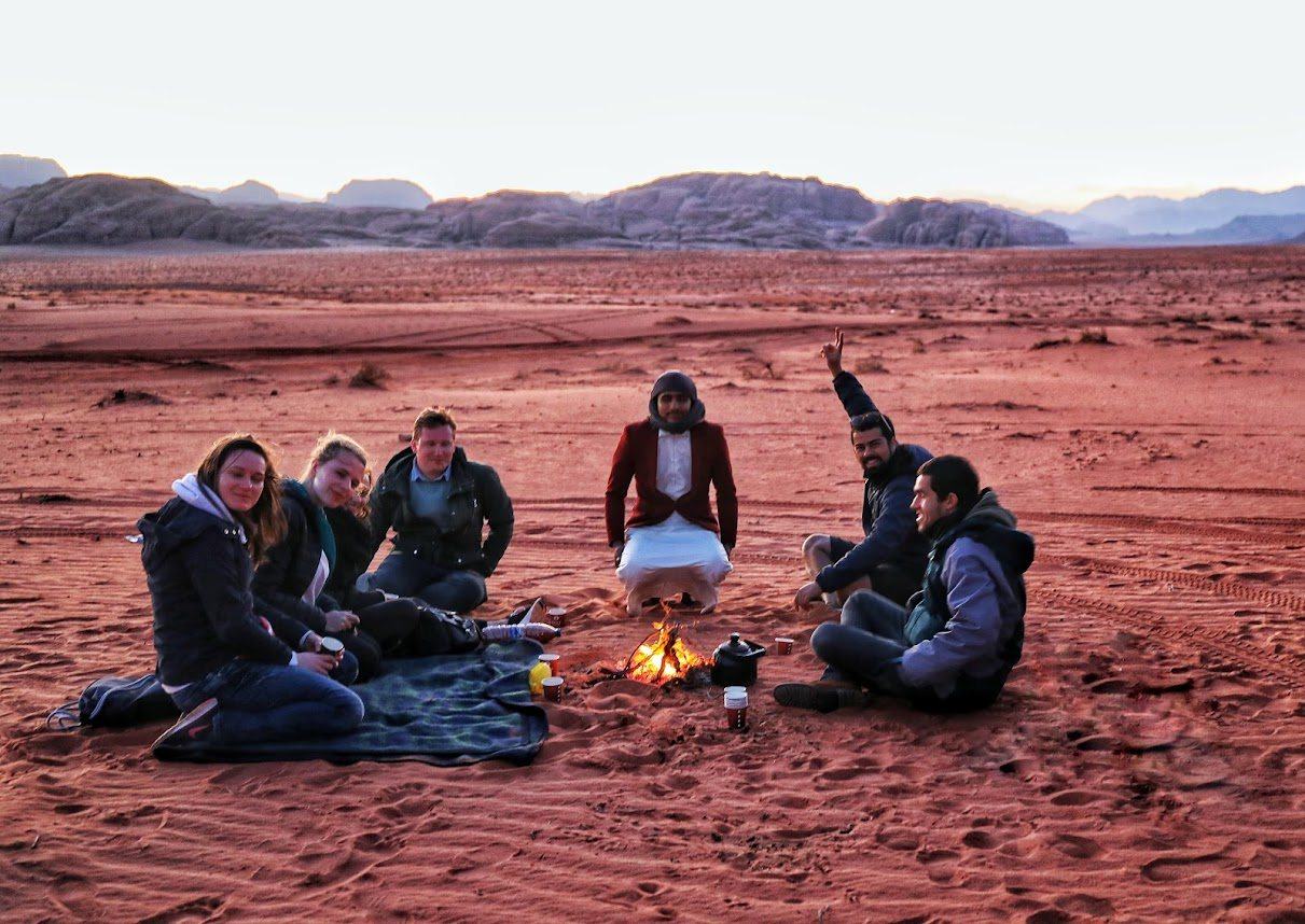 Grupo BEYOND no deserto de Wadi Rum