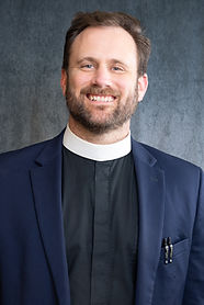 Headshot Fathr Neal 2.jpg