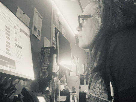 Bryn Kroto looks at a computer screen