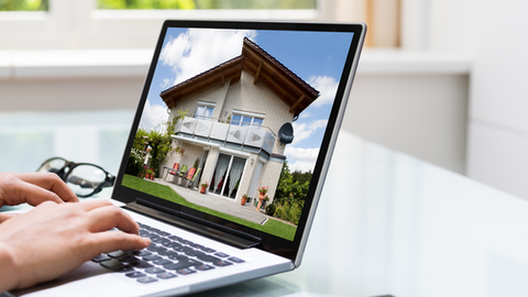 Building a Stellar Online Reputation: How a Real Estate Assistant Streamlines and Shares Reviews