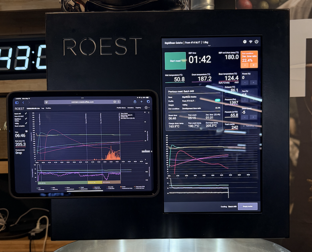 ROEST P3000 control screen and roast-profile tablet at the Academic campus