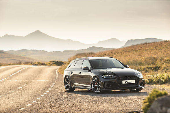 Audi RS4_5 LR1-1.jpg