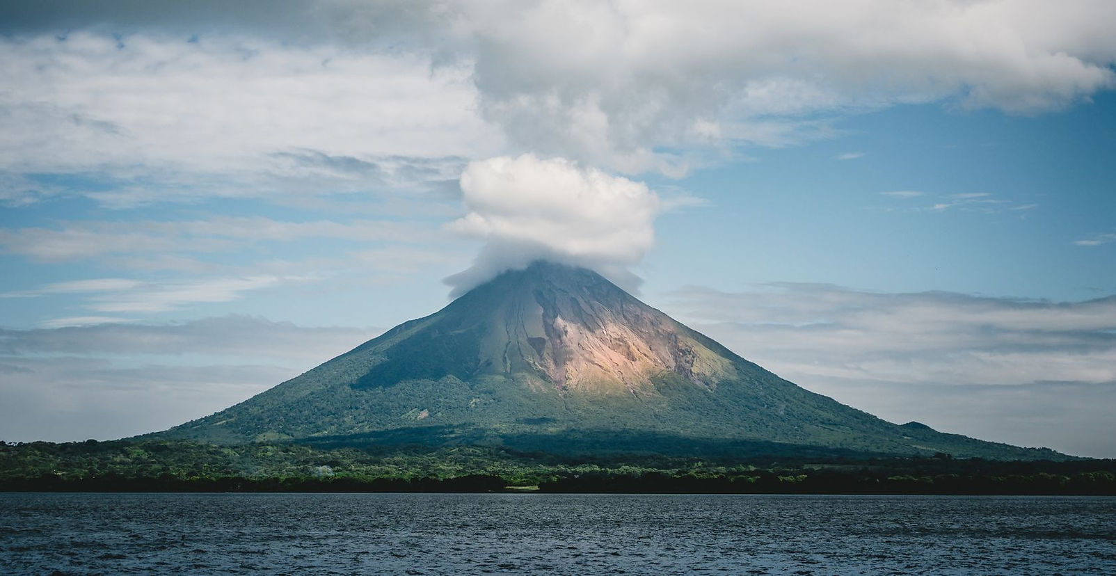 VOLCAN NICARAGUA.jpg
