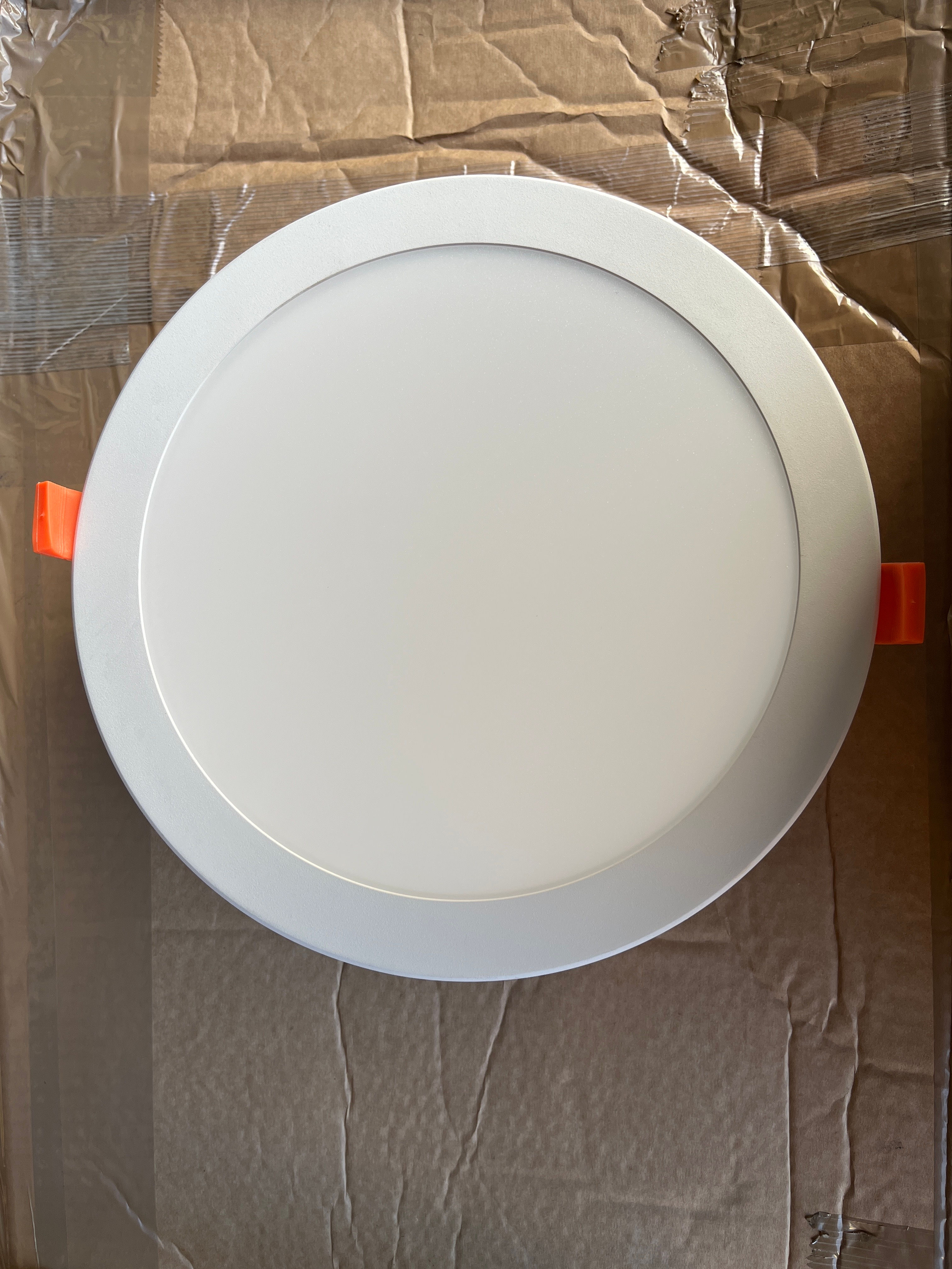 24w Tri color dimmable downlight