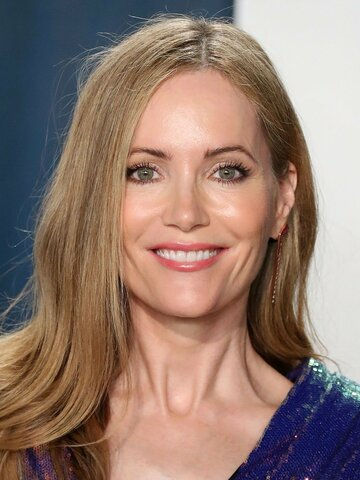 Leslie Mann Color Season: True Spring Analysis & Style Guide