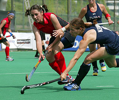 3_Robyn reverse stick tackle WCQ.jpg