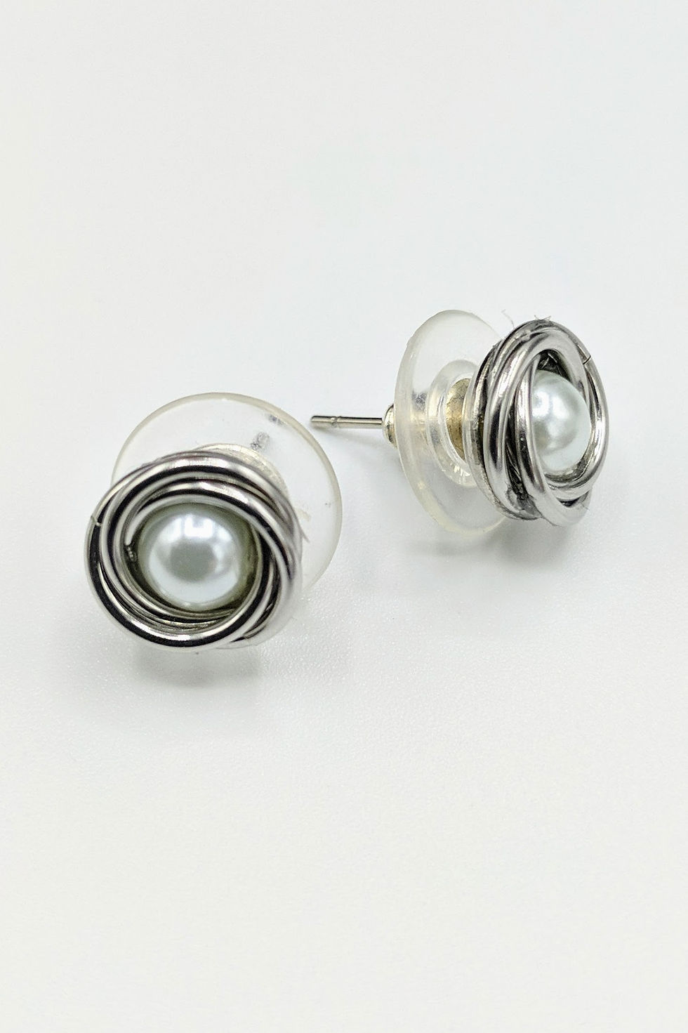 縮圖：Love Knot Pearl Earrings
