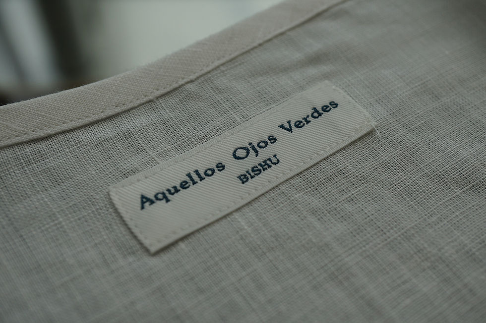 サムネイル： Aquellos Ojos Verdes  Sleeping Shirt (Pearl White)