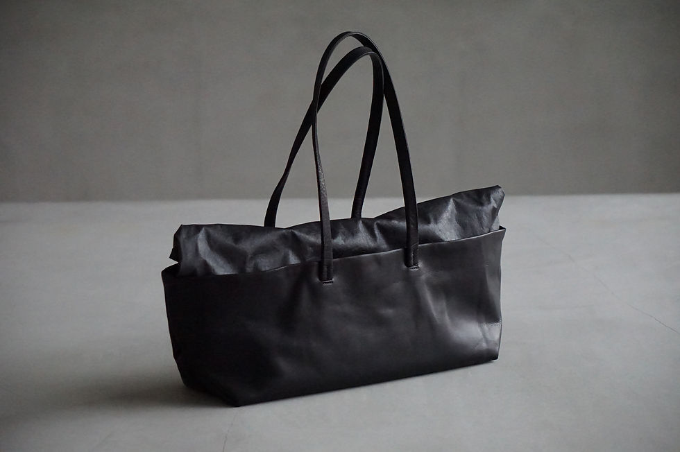 サムネイル： cornelian taurus  Ogata Tote M (Black)