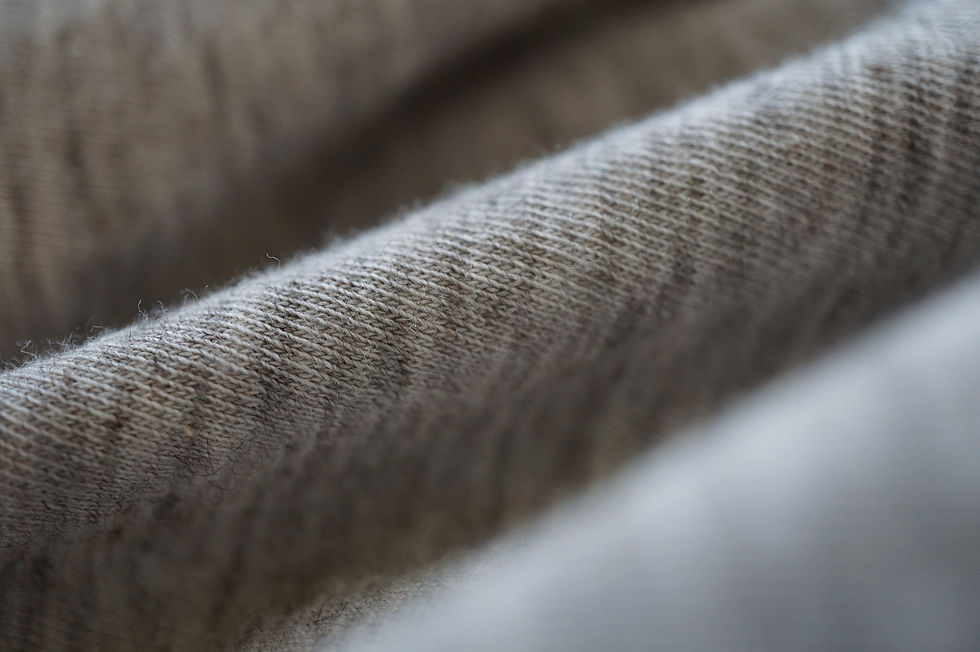 サムネイル： un/unbient  Yak Cotton High Neck Cut&Sew (Mix Beige)