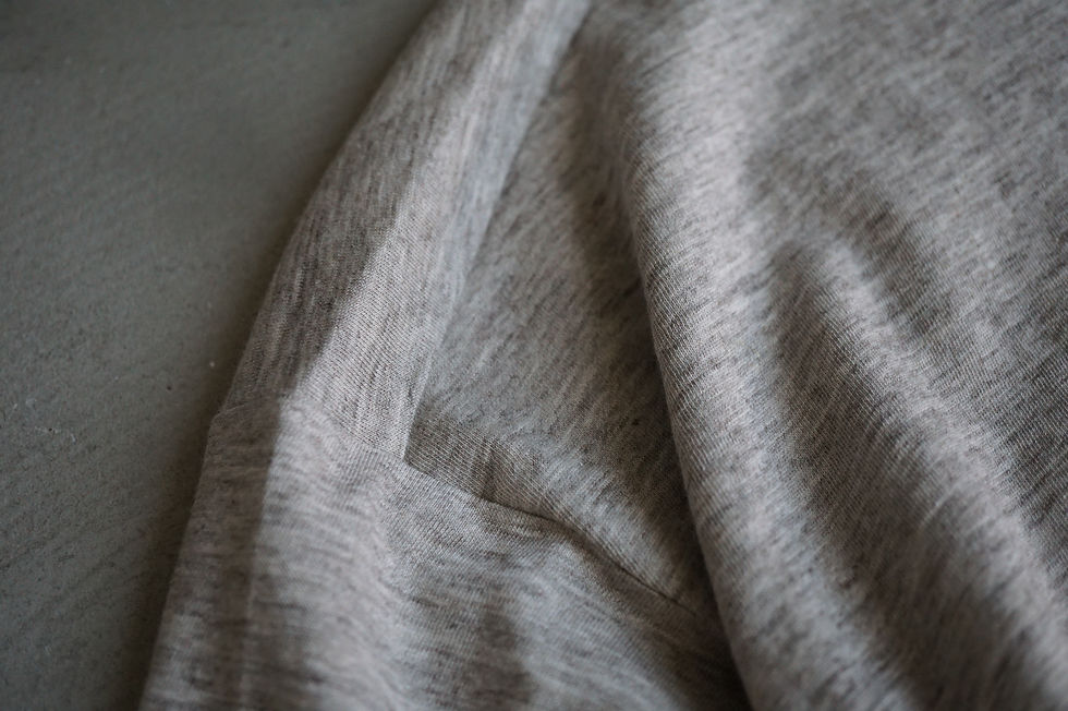 サムネイル： un/unbient  Yak Cotton High Neck Cut&Sew (Mix Beige)