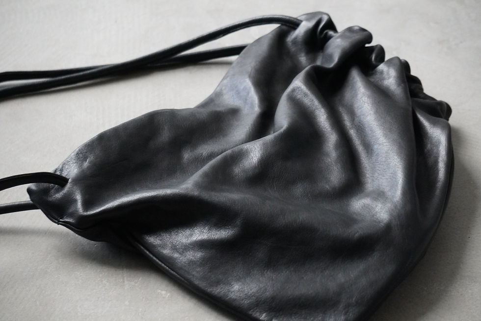 サムネイル： GABRIELA COLL GARMENTS Gathered Crossed Bag (Black)