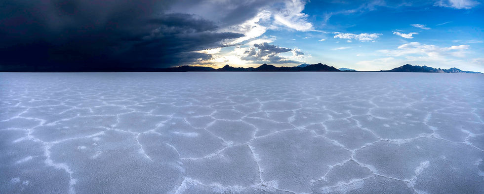 bonneville-salt-flats-split-sky_edited.jpg