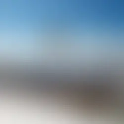 Découvrez les plus belles aventures de plein air autour de LivZen, des balades en gondole aux sentiers forestiers panoramiques