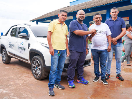 Prefeito e vice ampliam estrutura da Prefeitura com entrega de 06 novos veículos para fortalecer serviços públicos