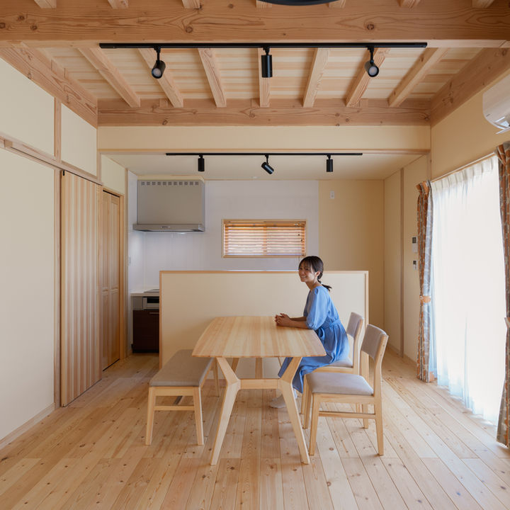 絆を紡ぐ懐かしさ薫る平屋