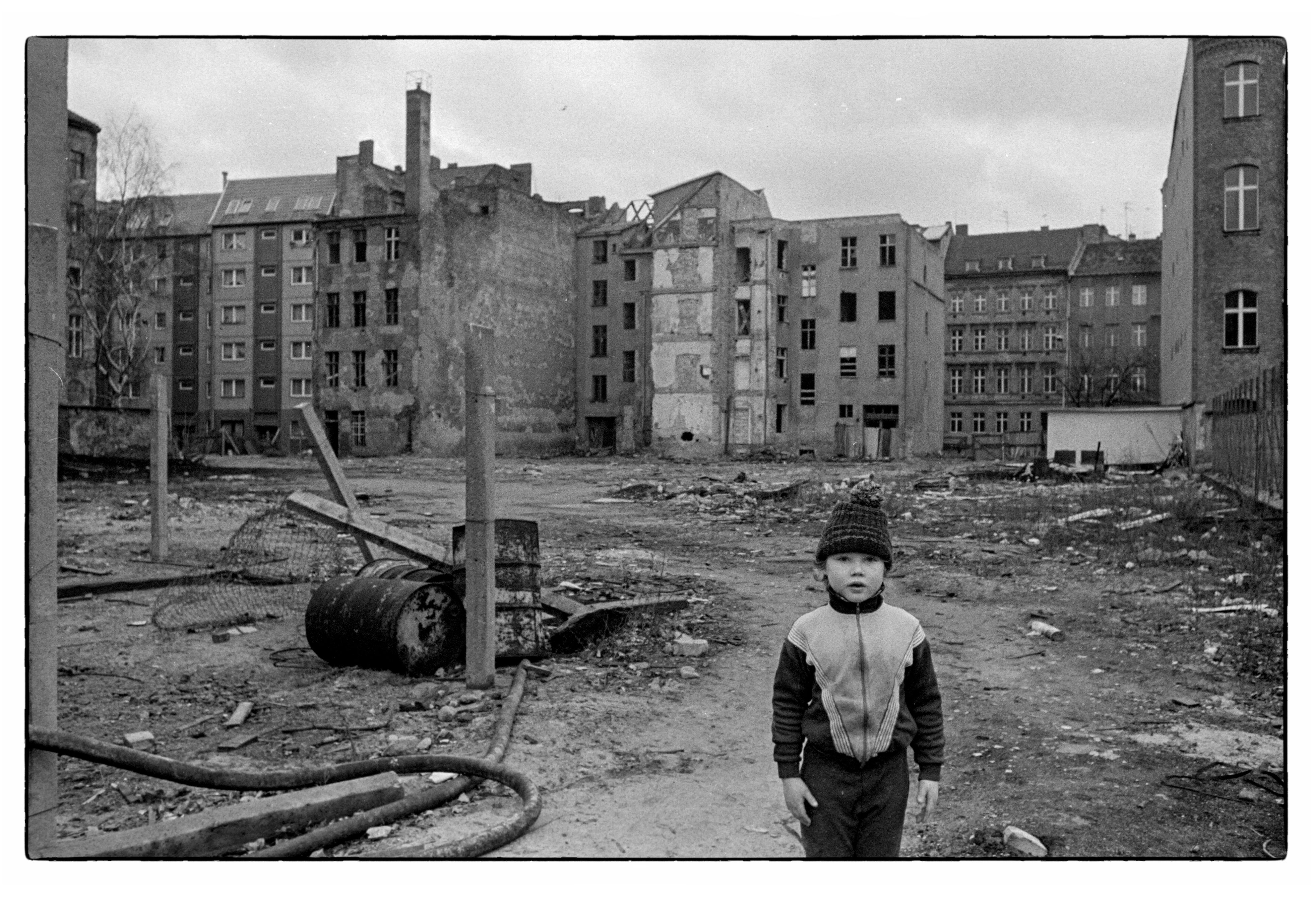 EXHIBITION "NO MAN´S CITY"