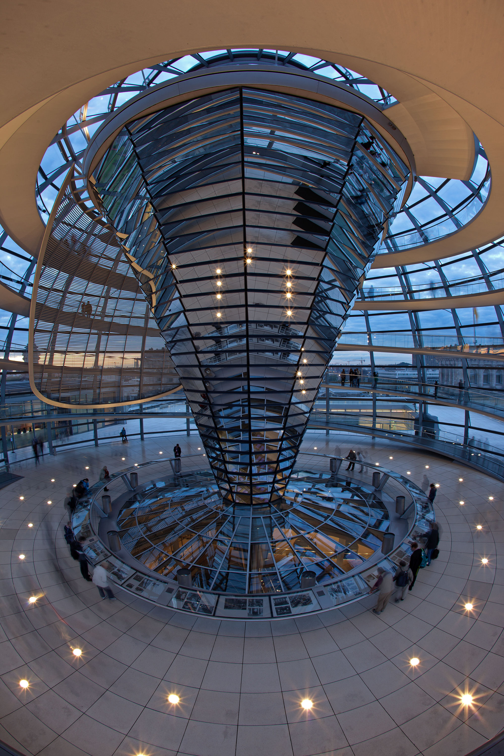 Berlin 15 mm Fisheye No. 53