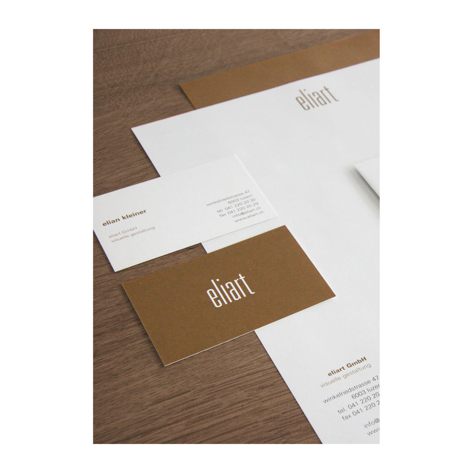 Gesamtkonzept zur Realisation eines Logos und den dazugehörigen Drucksachen wie Briefbogen, Visitenkarte, Kuvert und Rechnungsformular.