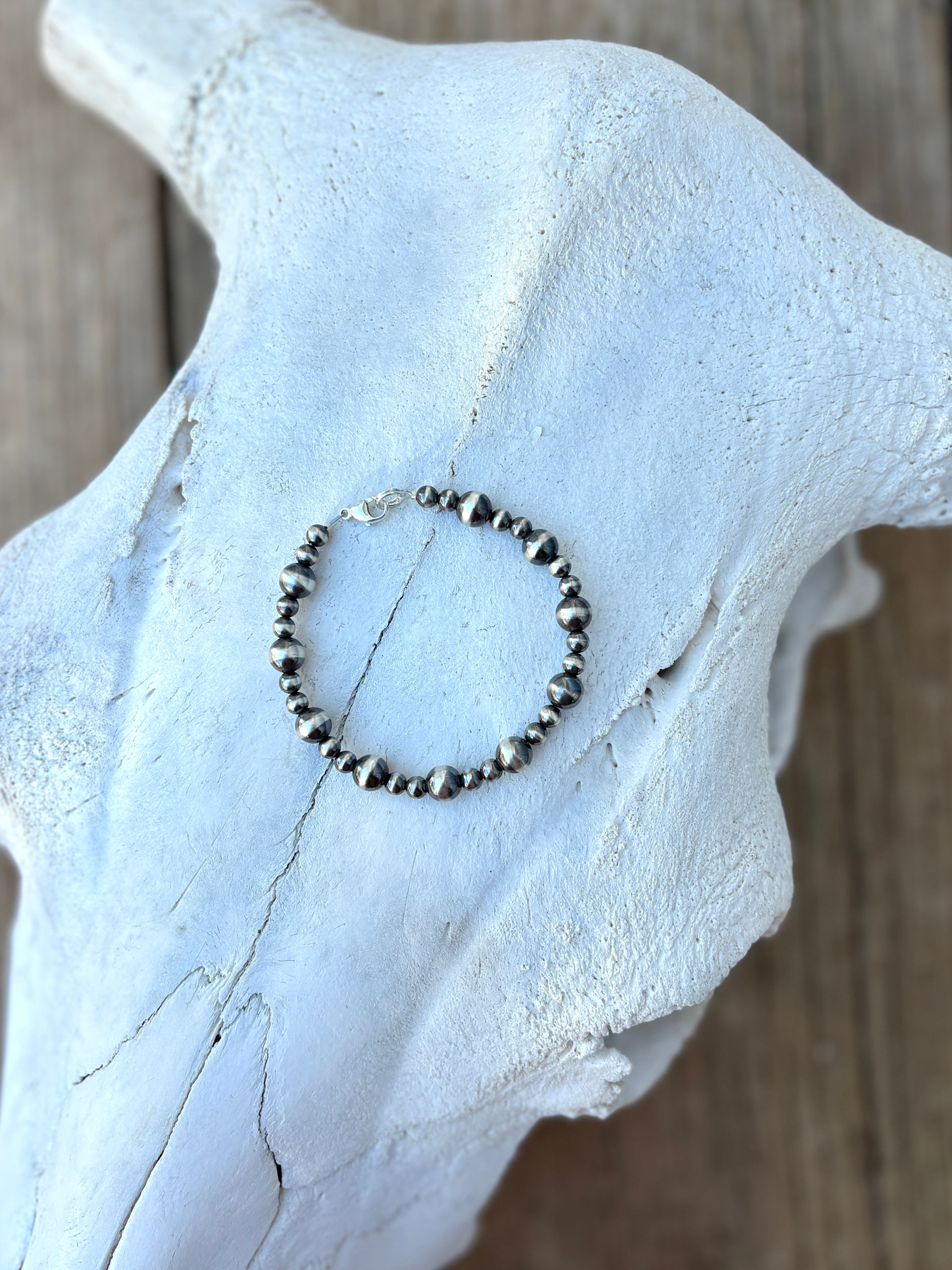 Sterling Navajo Pearl Bracelet (5mm–8mm)