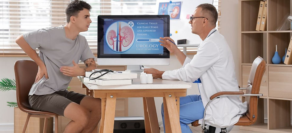 Arzt spricht mit Patient