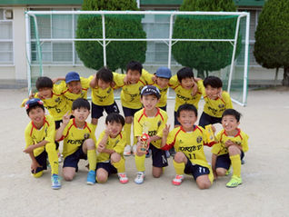 4/27（日）長尾SC大会 U9　優勝　MVP：しゅんや、ゆうま
