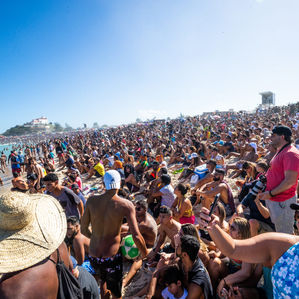 SAQUAREMA: O PARAÍSO DO SURF NO BRASIL 🤙